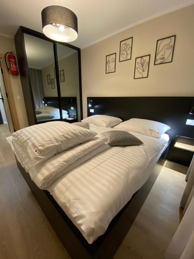 Apartamenty Magia Z Bezplatnym Parkingiem I Klimatyzacja Rzeszów Buitenkant foto