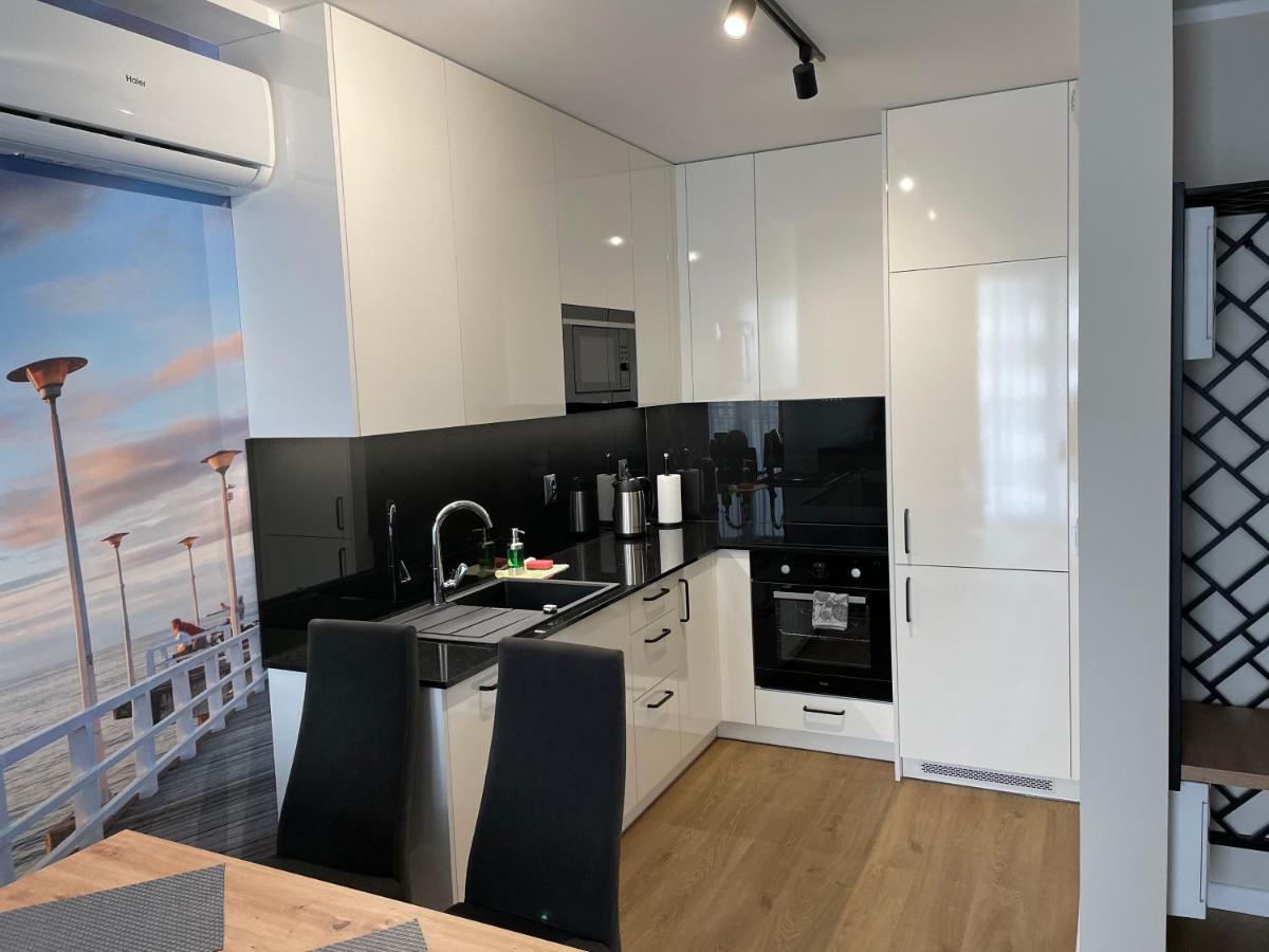 Apartamenty Magia Z Bezplatnym Parkingiem I Klimatyzacja Rzeszów Buitenkant foto
