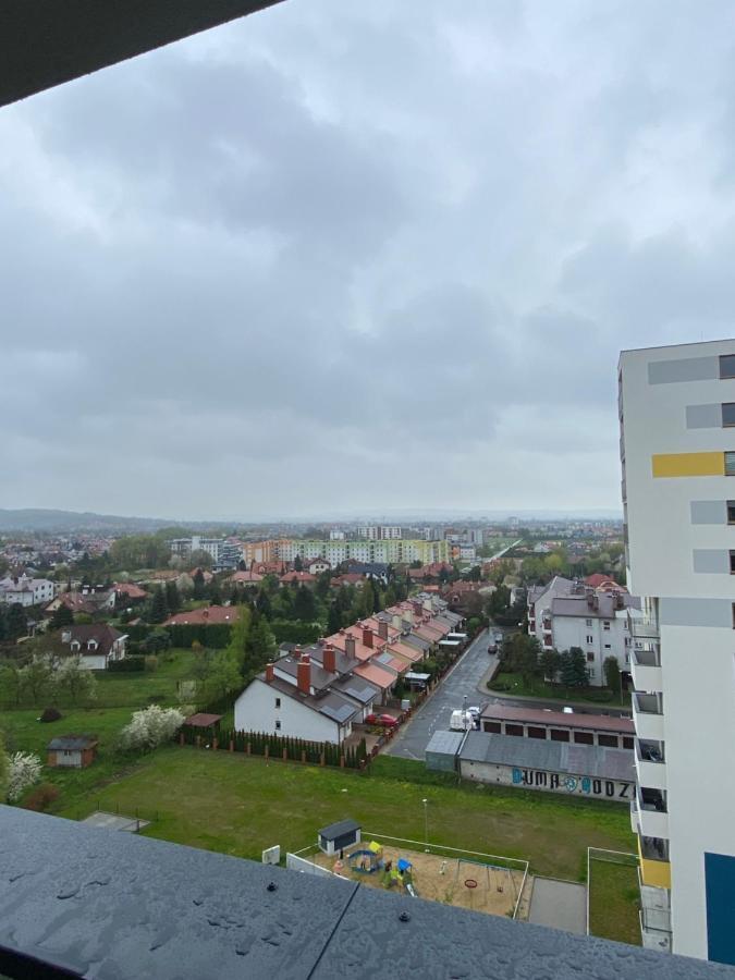 Apartamenty Magia Z Bezplatnym Parkingiem I Klimatyzacja Rzeszów Buitenkant foto