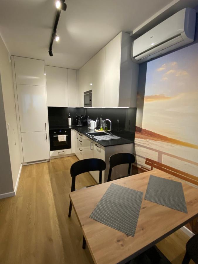 Apartamenty Magia Z Bezplatnym Parkingiem I Klimatyzacja Rzeszów Buitenkant foto